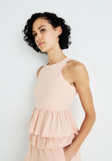 Блузка без рукавов