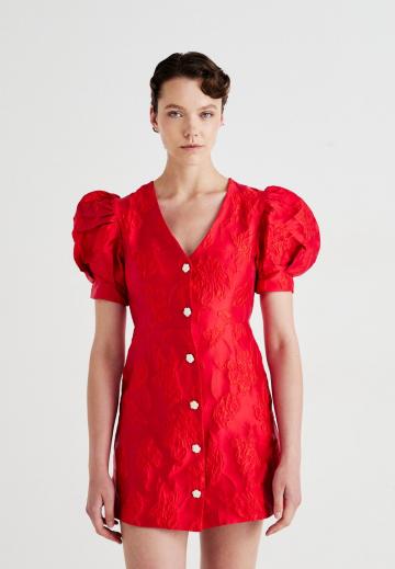 Короткое платье