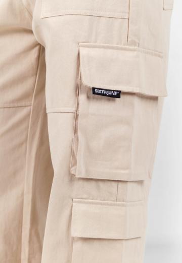 Брюки с накладными карманами