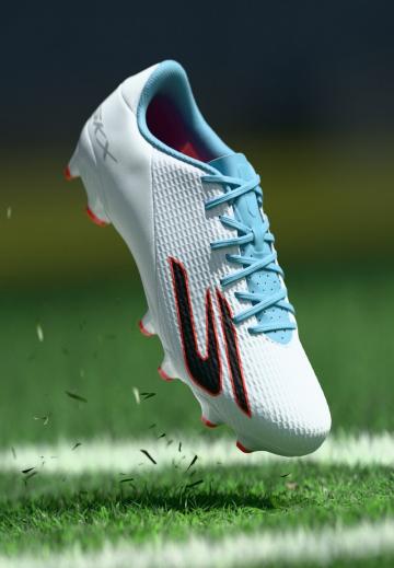 Футбольные бутсы