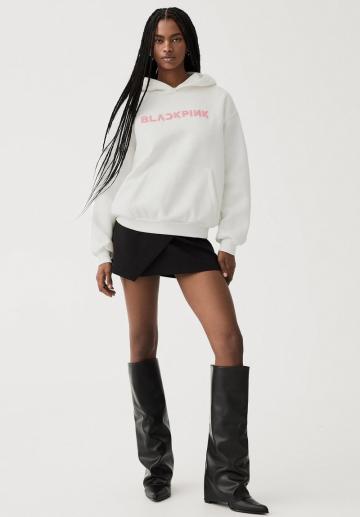 Пуловер с капюшоном