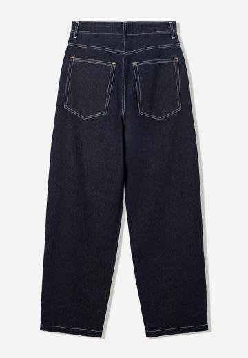 Свободные джинсы