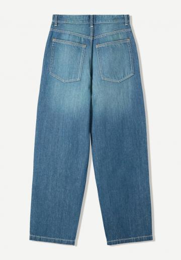 Свободные джинсы