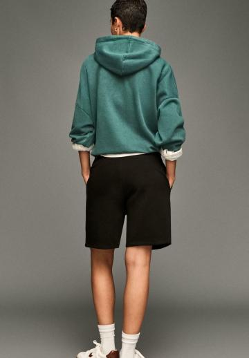 Пуловер с капюшоном