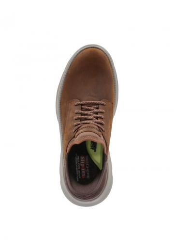 Ботинки на шнуровке