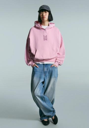 Пуловер с капюшоном