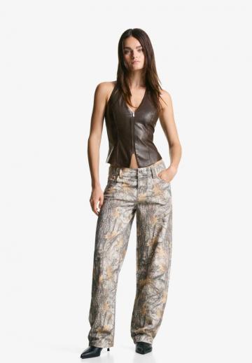 Блузка без рукавов