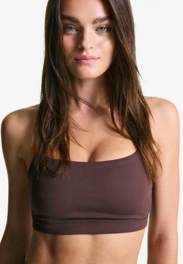 Топ на бретельках