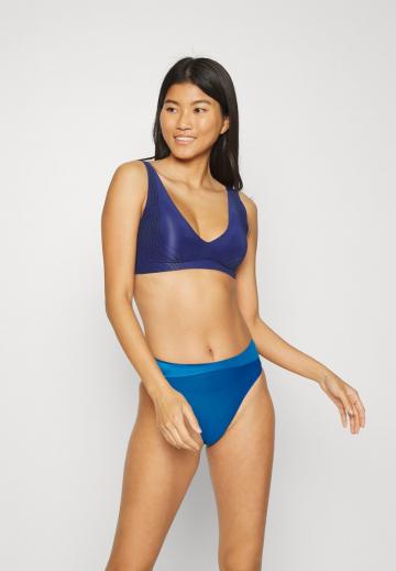 Бюстгальтер без косточек