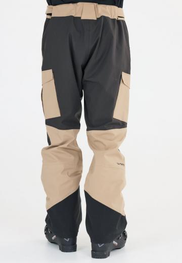 Брюки с накладными карманами