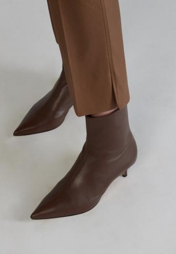 Узкие брюки