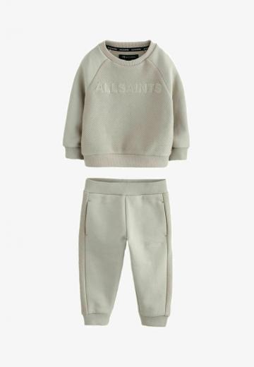 Набор одежды