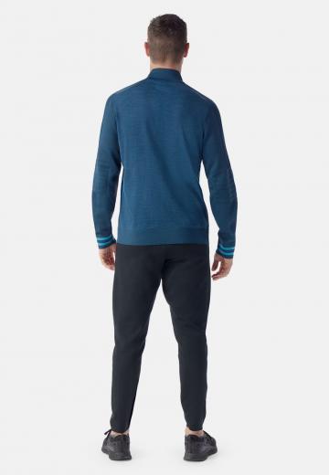 Спортивная кофта