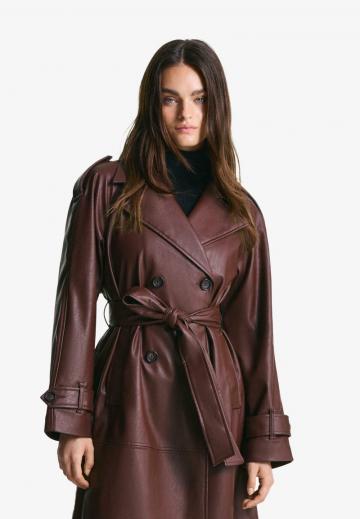 Пальто из искусственной кожи