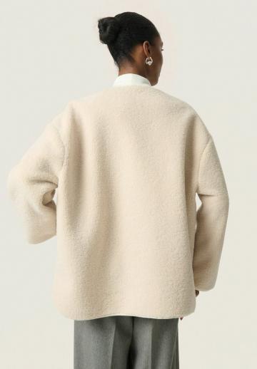 Короткое пальто