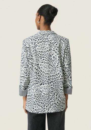 Длинный блейзер