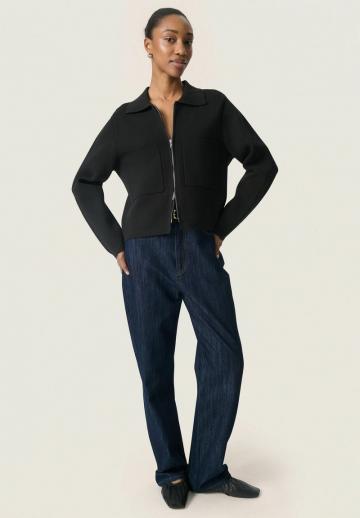 Вязаная кофта