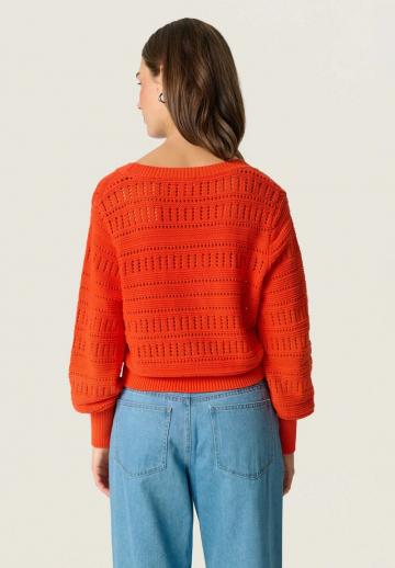 Вязаная кофта