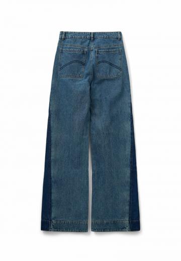 Клешеные джинсы