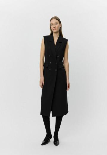 Длинный жилет