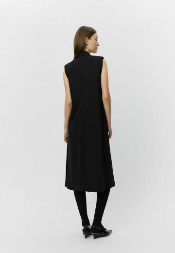 Длинный жилет