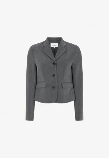 Блейзер с накладными карманами