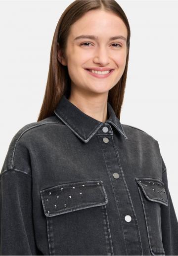 Джинсовая куртка