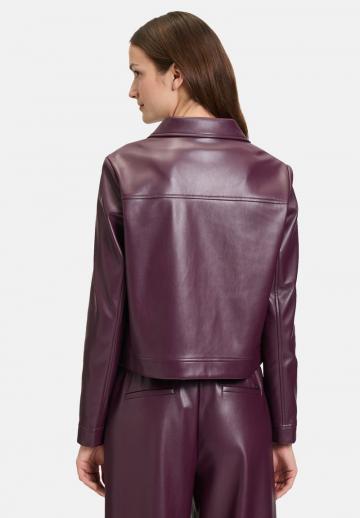 Короткая куртка