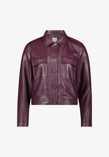 Короткая куртка