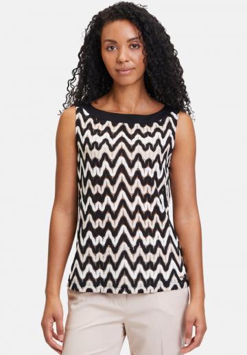 Пуловер без рукавов