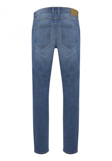 Узкие джинсы