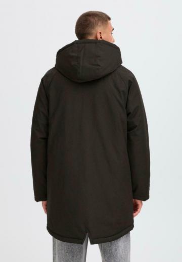 Короткое пальто