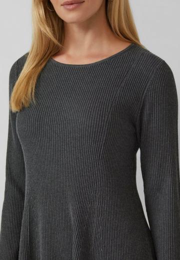 Вязаное платье