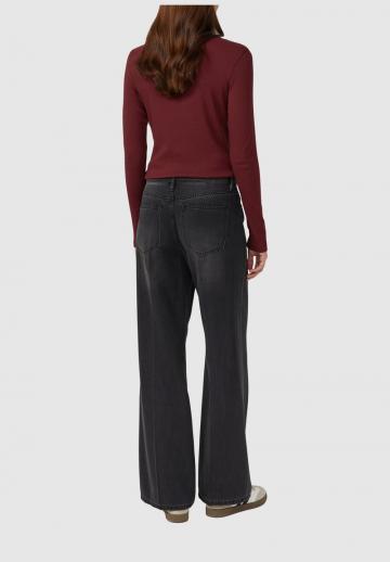 Клешеные джинсы