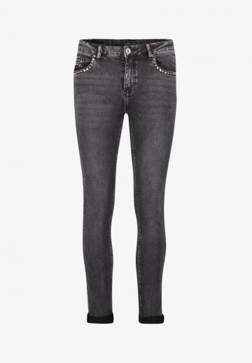 Короткие джинсы