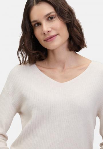 Пуловер с рукавом три четверти