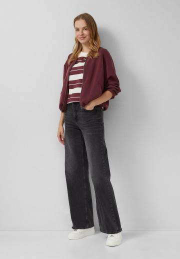 Клешеные джинсы