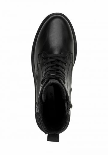 Ботинки на шнуровке