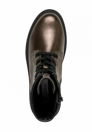 Ботинки на шнуровке