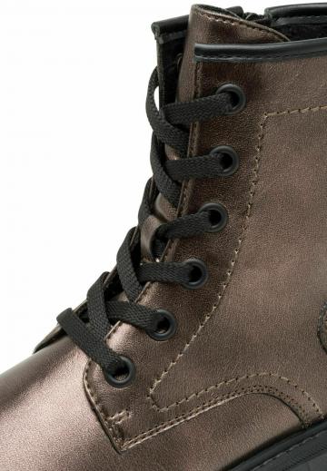 Ботинки на шнуровке