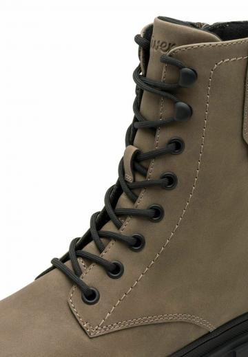 Ботинки на шнуровке