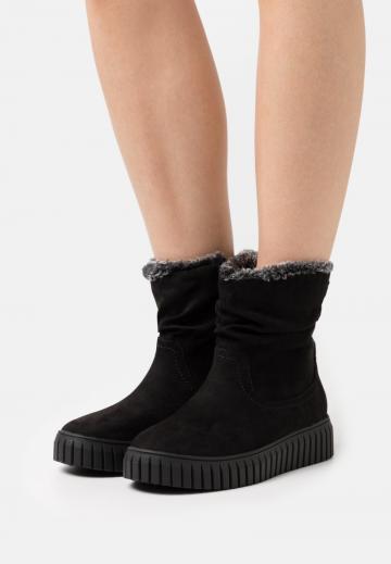 Зимние ботинки