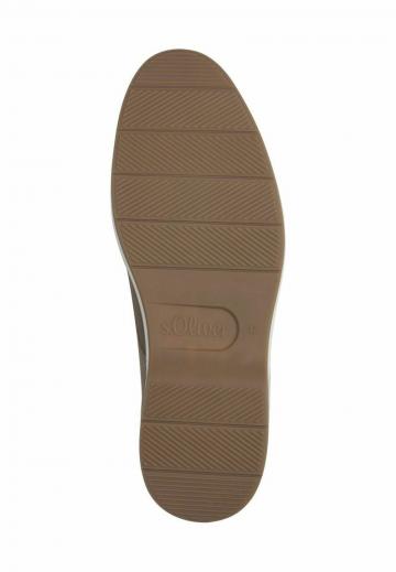 Ботинки на шнуровке