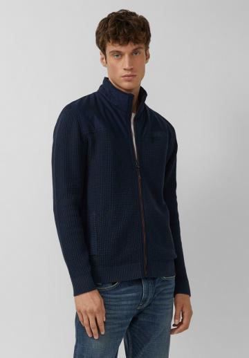 Вязаная кофта