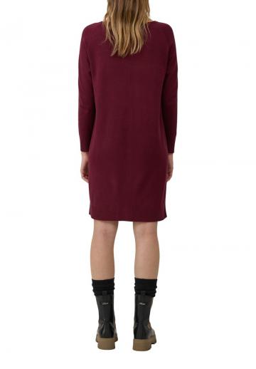 Вязаное платье