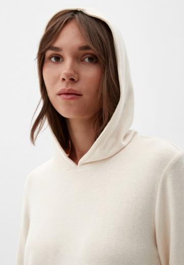 Пуловер с капюшоном