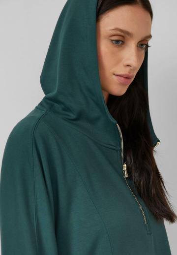 Пуловер с капюшоном