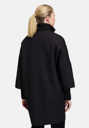 Короткое пальто