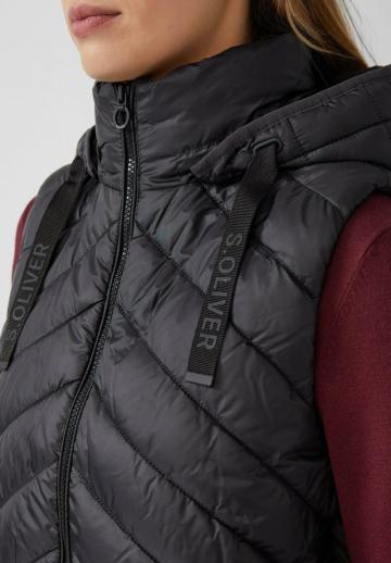 Длинный жилет