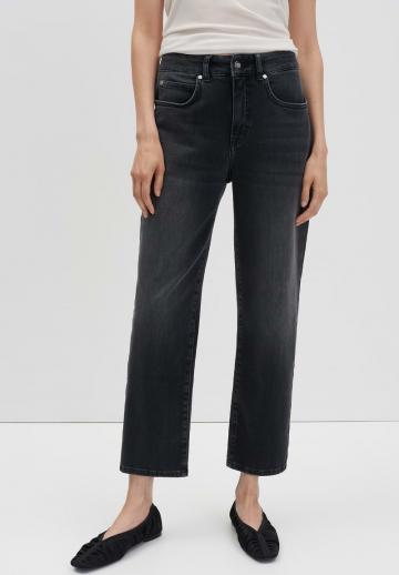 Короткие джинсы